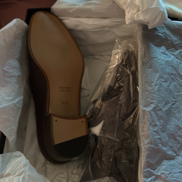 Authentic Gucci Loafers - Burgundy Size 6.5 - Picture 4 of 11